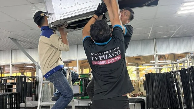 Hướng Dẫn Đọc Và Phân Tích Thông Số Vận Hành Cơ Bản Trên Bảng Điều Khiển Máy Chiller