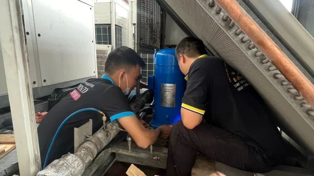 Thay Block Máy Lạnh Công Nghiệp Cho Nhà Máy Cà Phê Trung Nguyên - Bình Dương