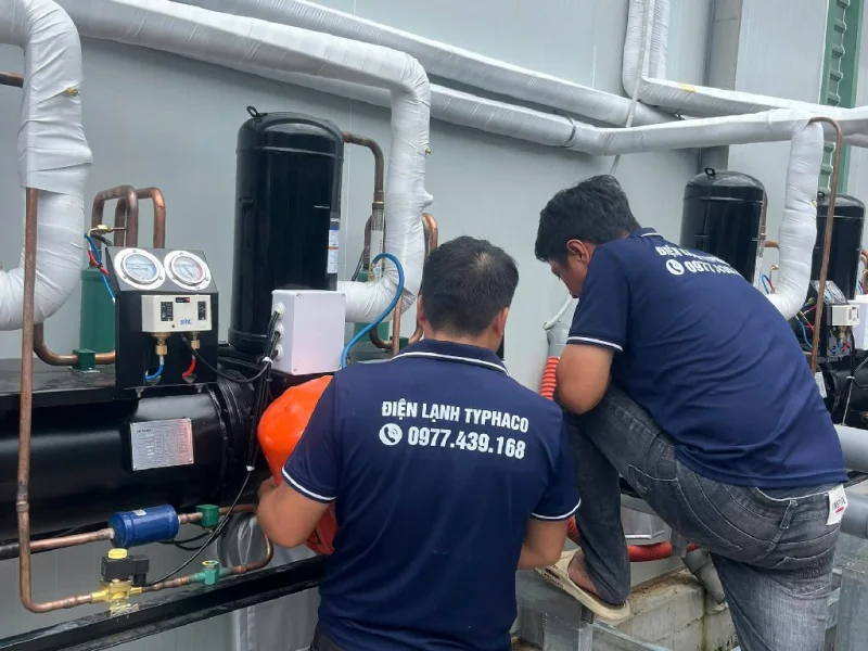 Sửa máy lạnh công nghiệp Dĩ An