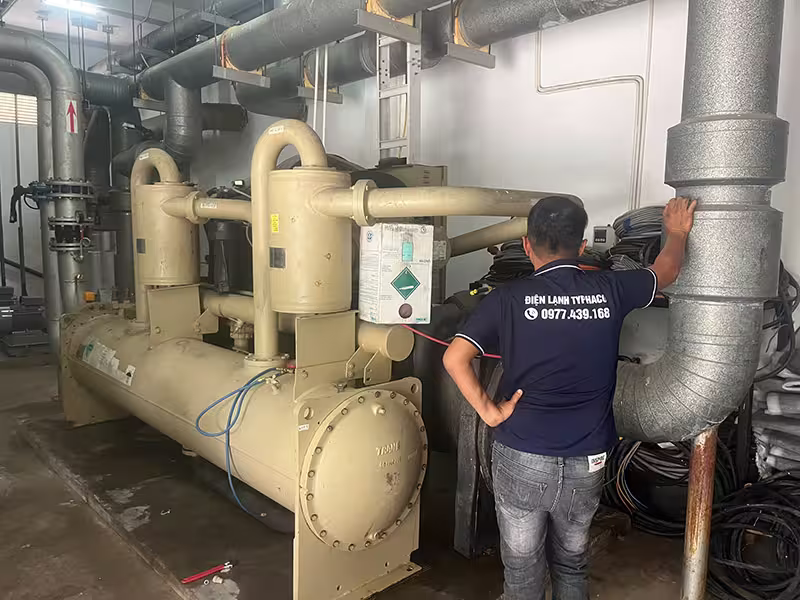 Mua máy lạnh hỏng không sửa được