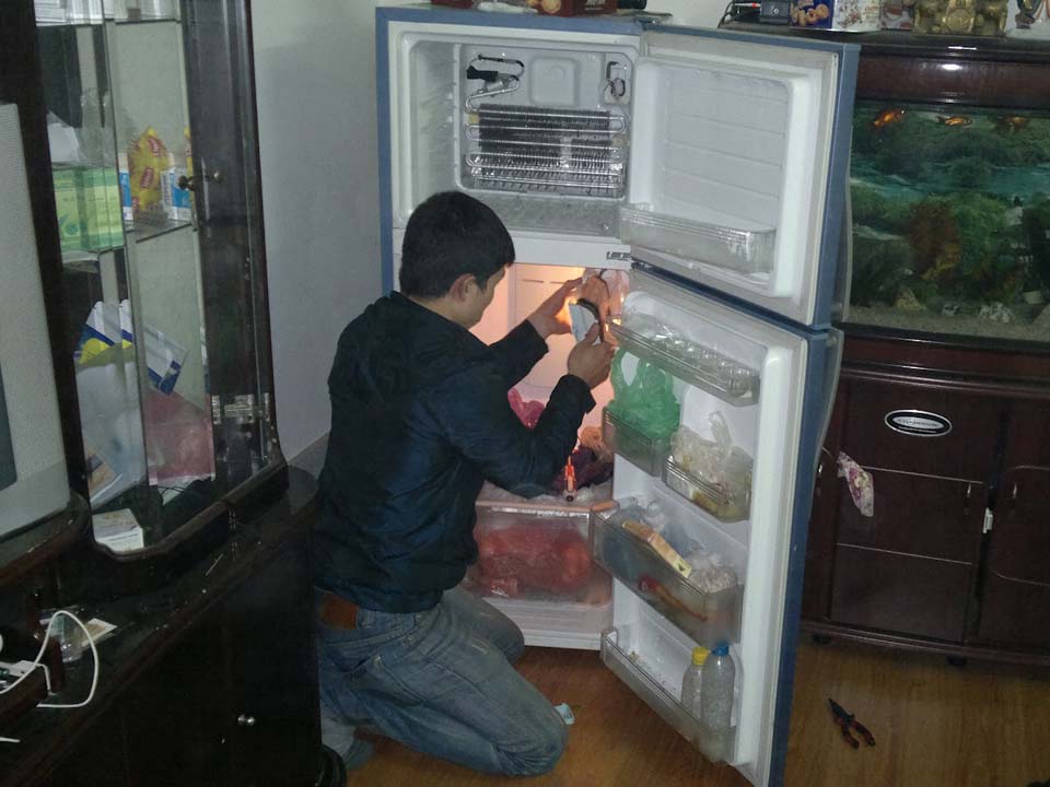Sửa tủ lạnh tại Dĩ An Bình Dương tại nhà
